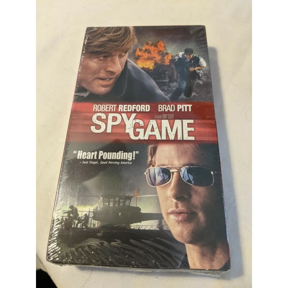 Spy Game VHS Factory Sealed Brad Pitt Robert Redford